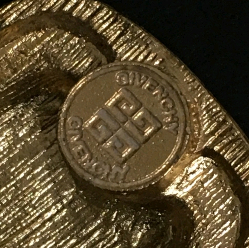 Givenchy Logo Square Gold Tone Clip On Earrings (EUC)✨️ - Picture 7 of 7